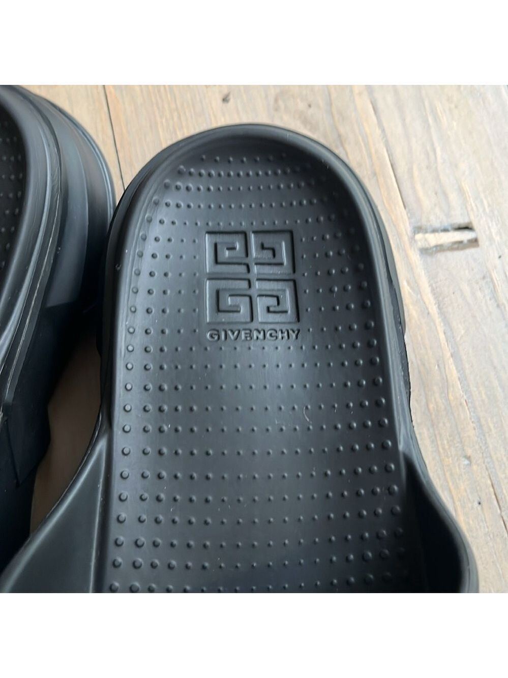 Givenchy Marshmallow Stud Embellished Slides Sandals in Black US 9.5, EU 40 - Picture 11 of 15